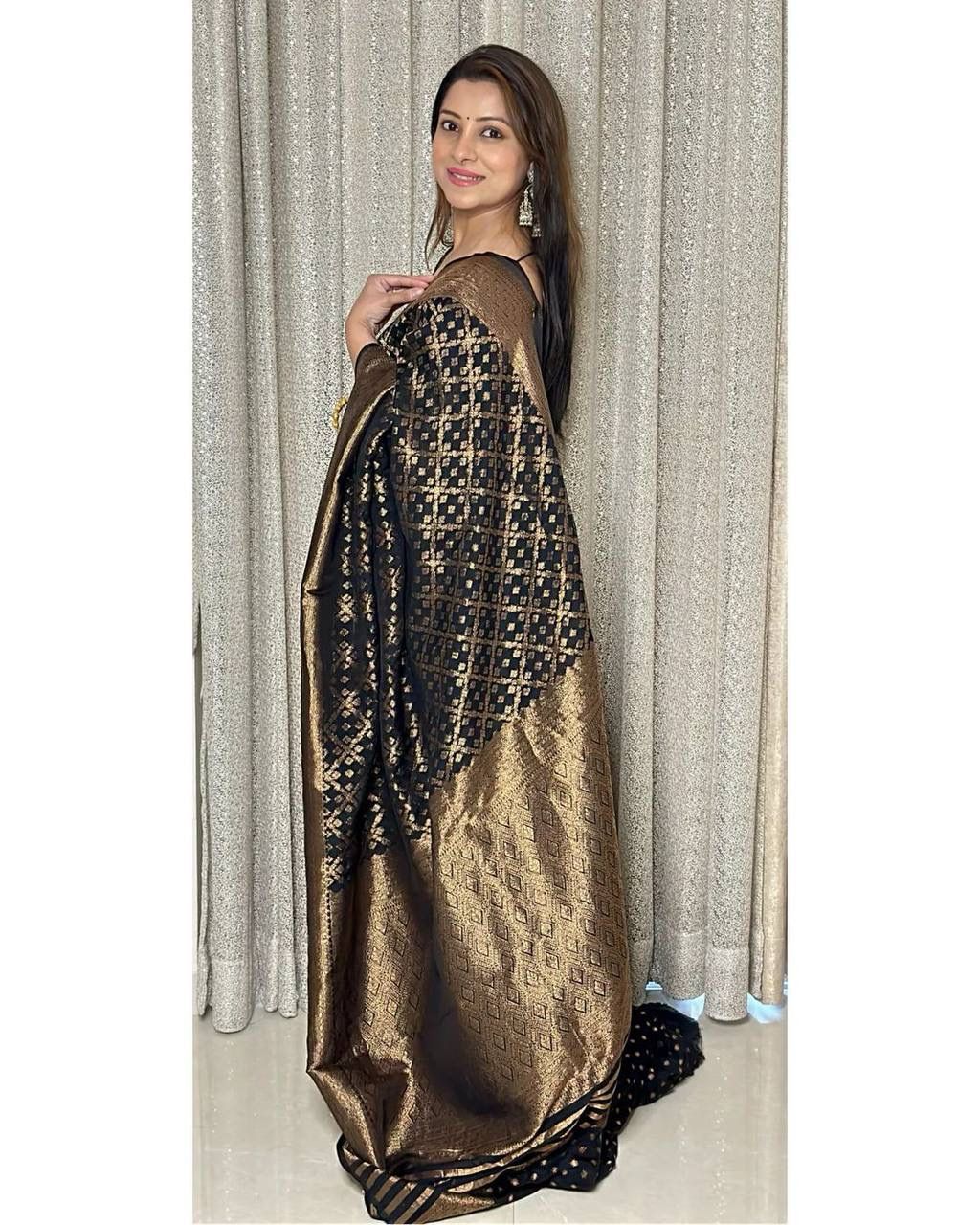 Captivating Black & Gold Saree Handcrafted Banarasi Rich Brocade Design Silk Saree with Golden Zari
